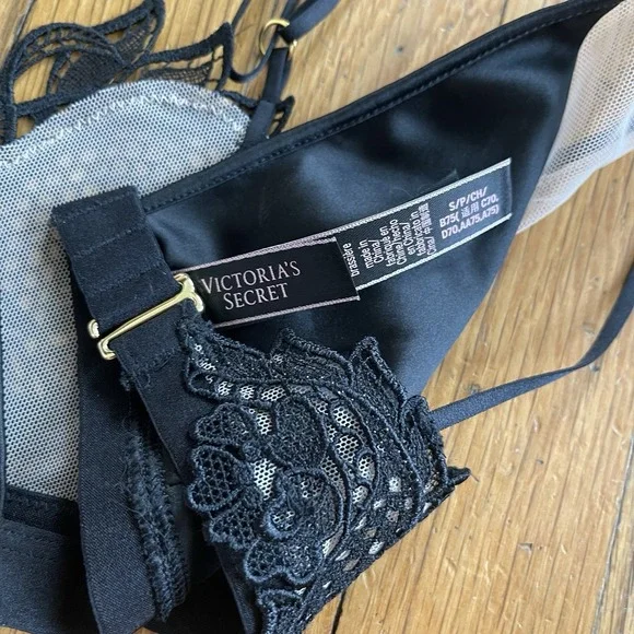 Victoria's Secret Small Black Sheer Mesh Lace Satin Bralette Wireless Unpadded - Picture 3 of 7